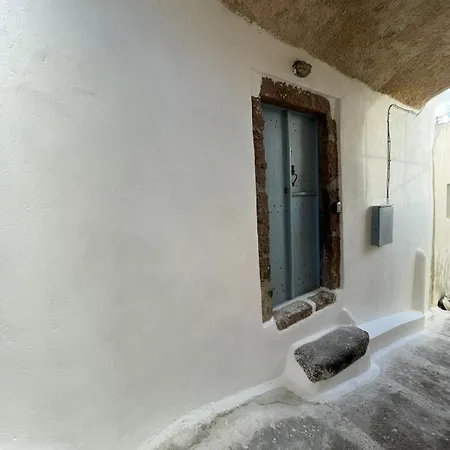 Santorini Cave Apartamento Emporio (Santorini)